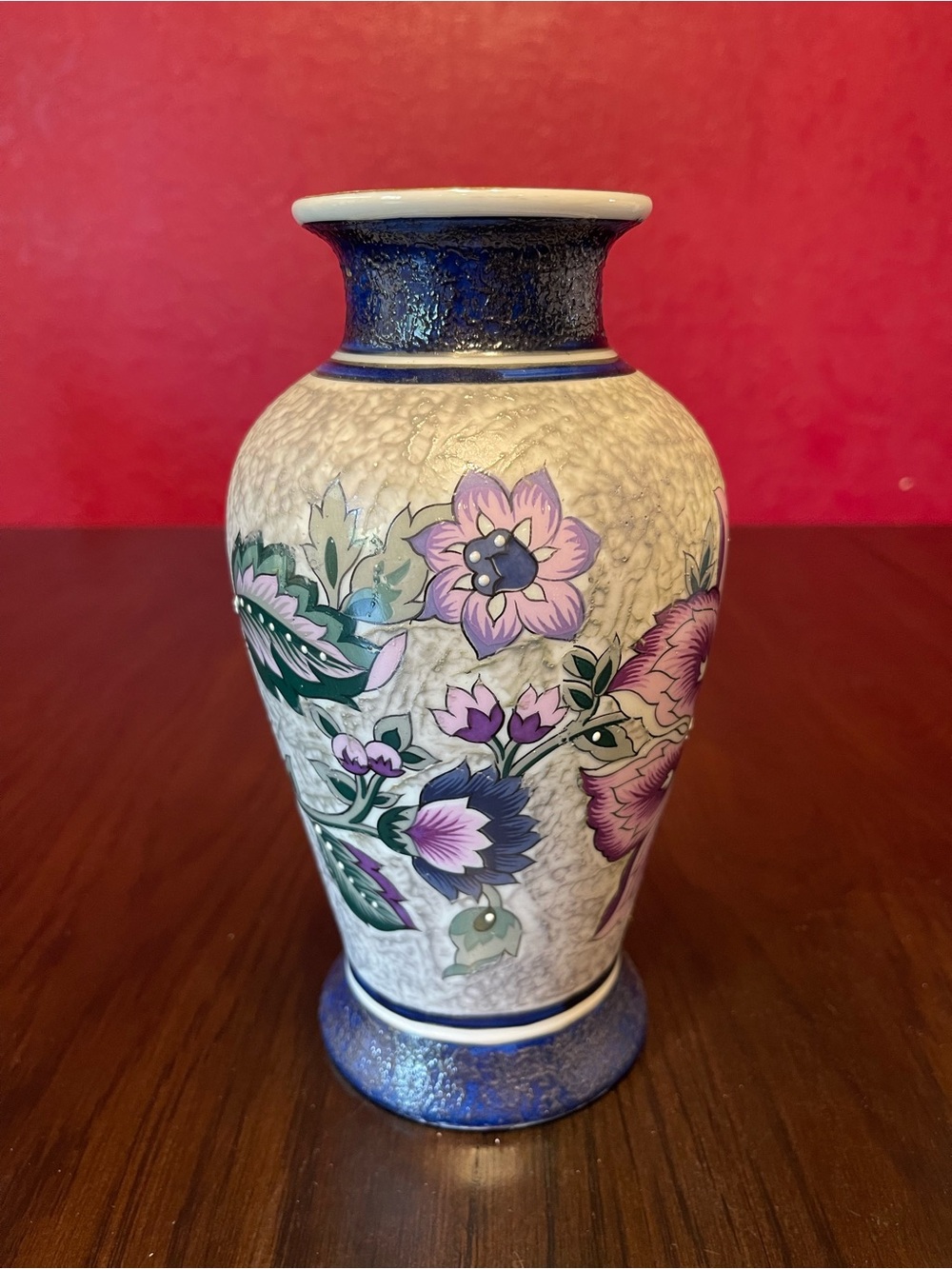 Vintage Japanese Moriage style ceramic vase